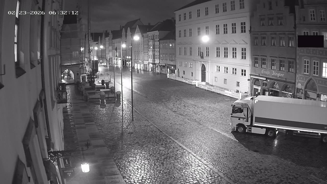 Archiv Foto Webcam Landshut: Blick vom Rathaus auf die Residenz