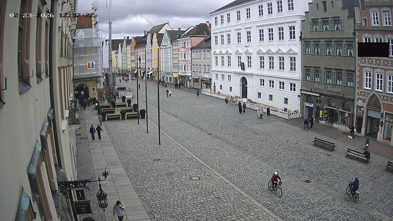 Archiv Foto Webcam Landshut: Blick vom Rathaus auf die Residenz