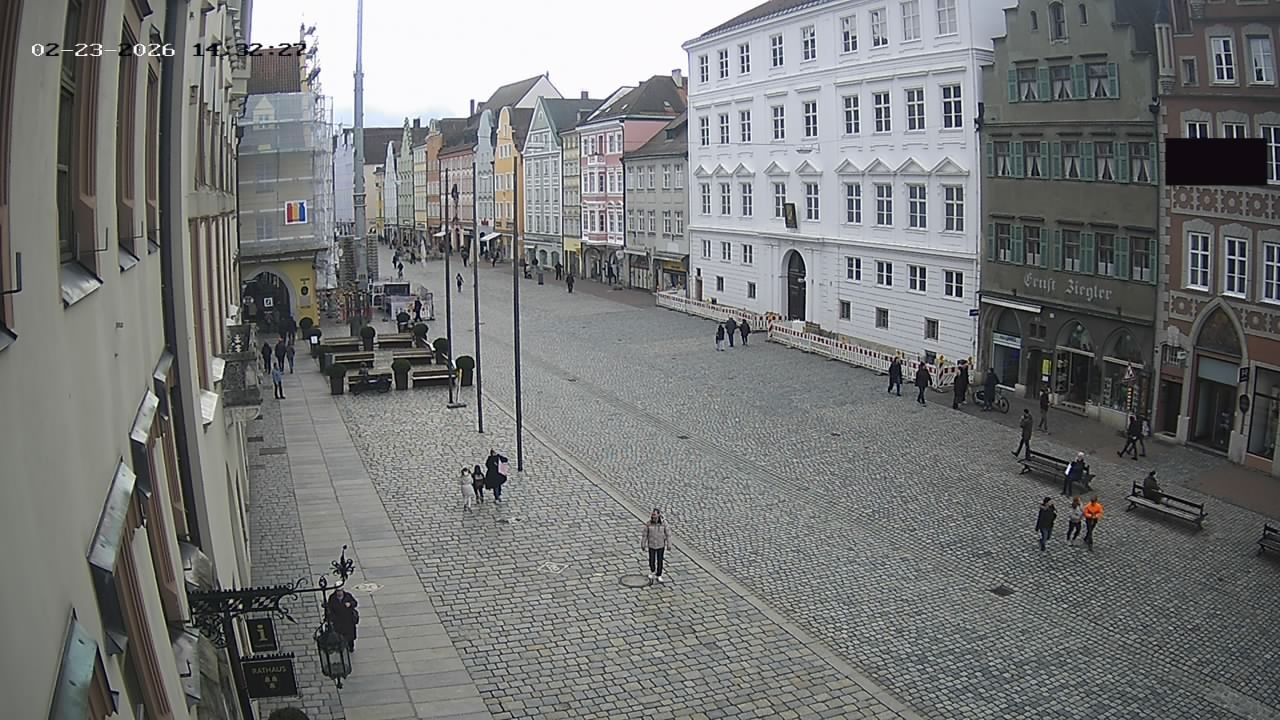Archiv Foto Webcam Landshut: Blick vom Rathaus auf die Residenz