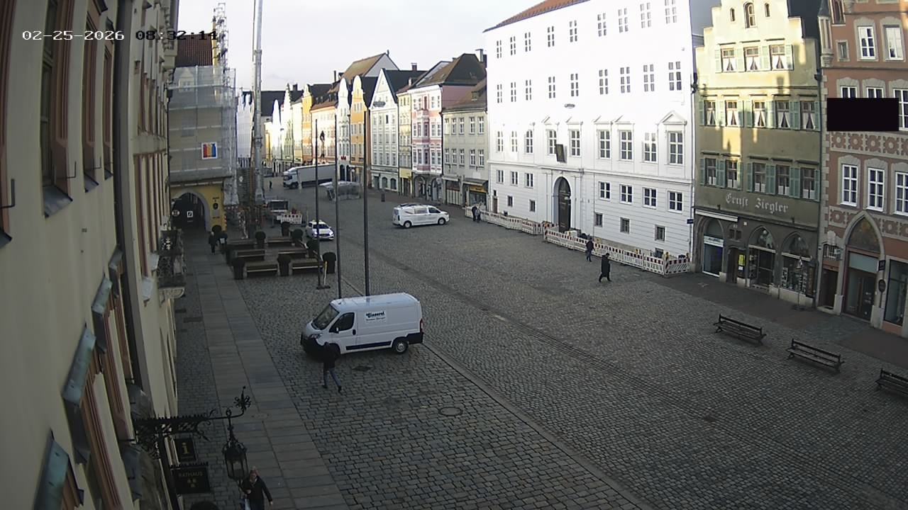 Archiv Foto Webcam Landshut: Blick vom Rathaus auf die Residenz