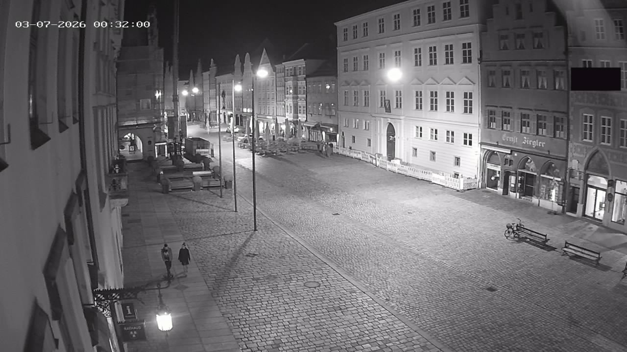 Archiv Foto Webcam Landshut: Blick vom Rathaus auf die Residenz