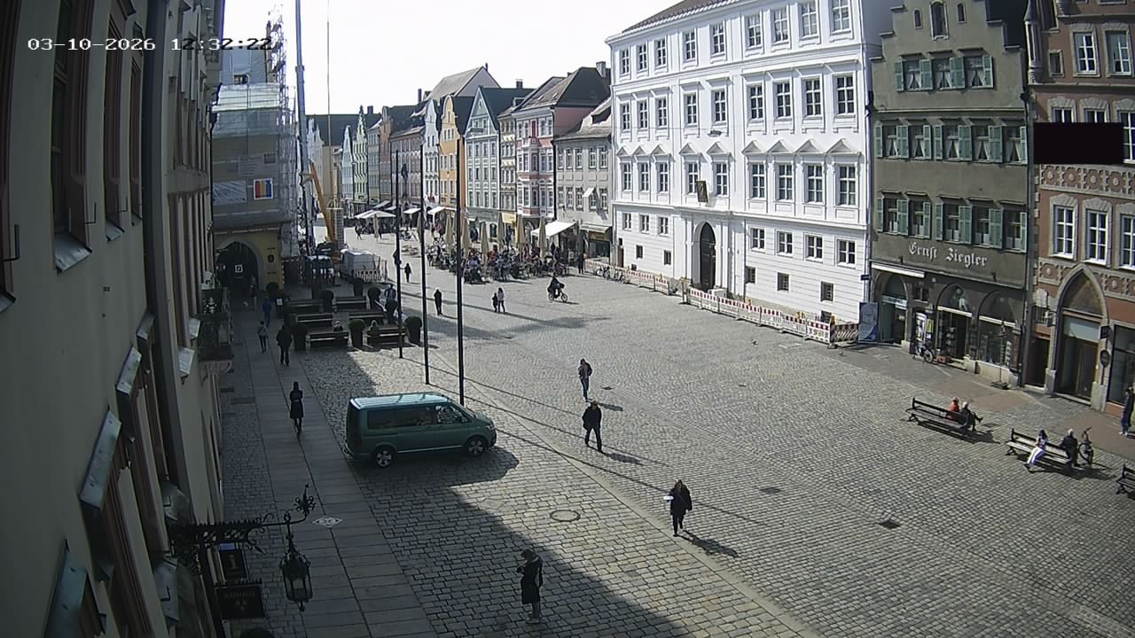 Archiv Foto Webcam Landshut: Blick vom Rathaus auf die Residenz