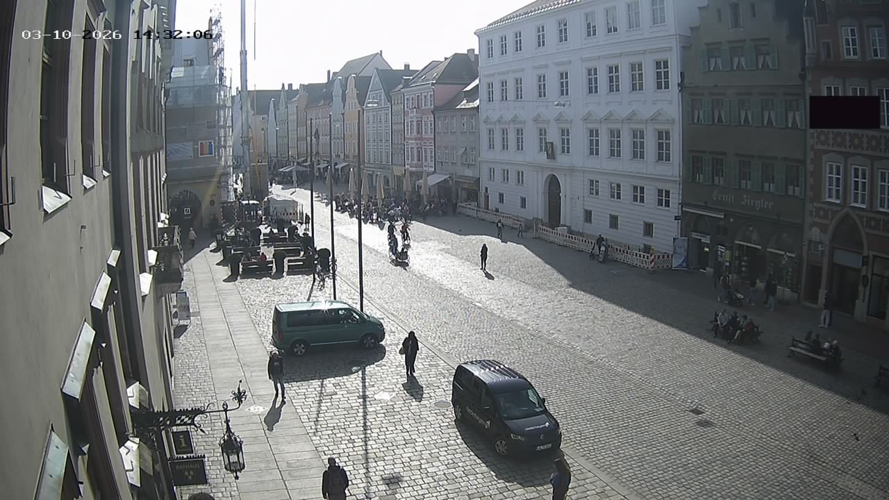 Archiv Foto Webcam Landshut: Blick vom Rathaus auf die Residenz