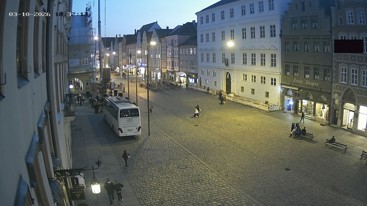 Archiv Foto Webcam Landshut: Blick vom Rathaus auf die Residenz