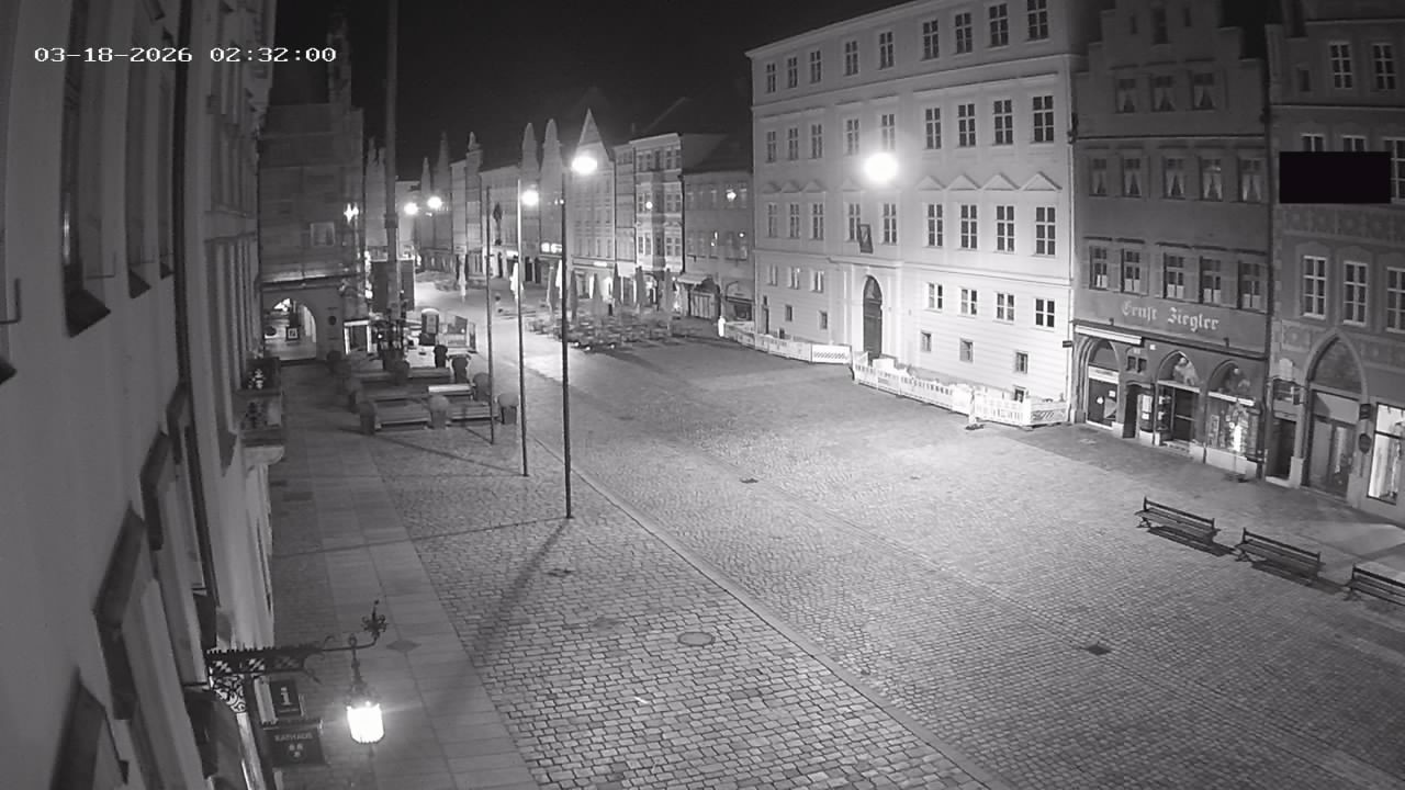 Archiv Foto Webcam Landshut: Blick vom Rathaus auf die Residenz