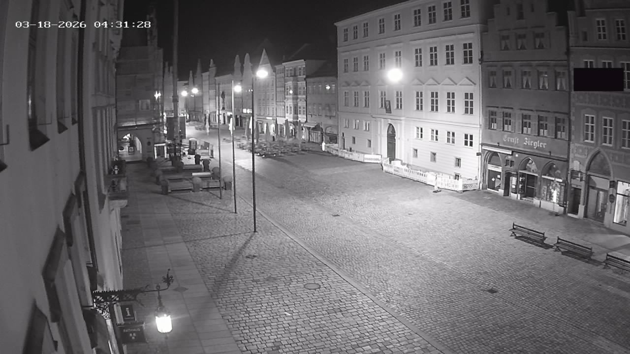 Archiv Foto Webcam Landshut: Blick vom Rathaus auf die Residenz