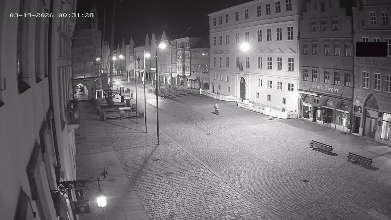 Archiv Foto Webcam Landshut: Blick vom Rathaus auf die Residenz