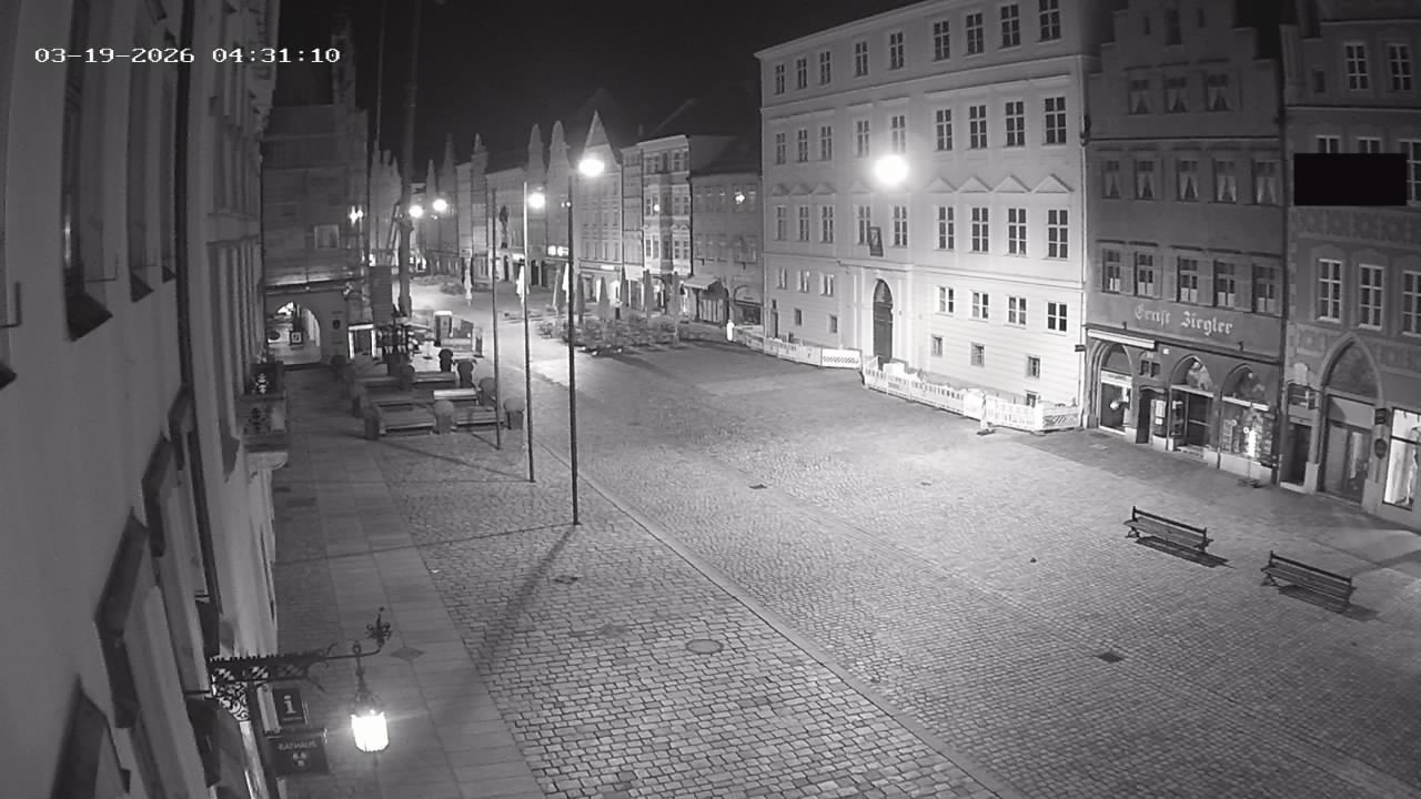 Archiv Foto Webcam Landshut: Blick vom Rathaus auf die Residenz