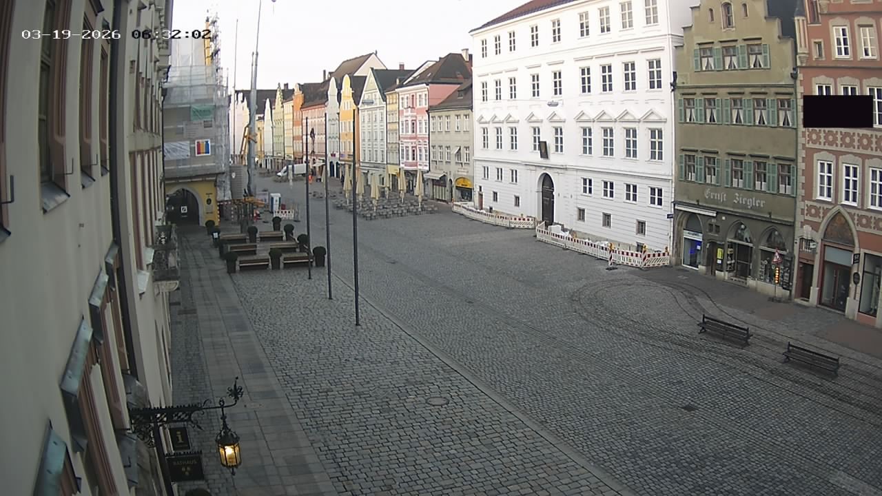 Archiv Foto Webcam Landshut: Blick vom Rathaus auf die Residenz