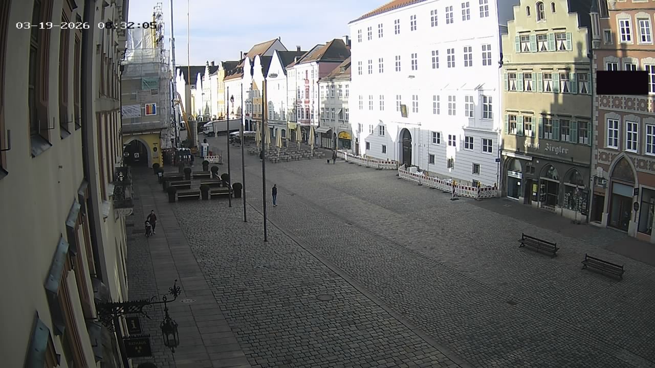 Archiv Foto Webcam Landshut: Blick vom Rathaus auf die Residenz