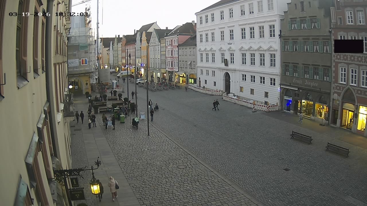 Archiv Foto Webcam Landshut: Blick vom Rathaus auf die Residenz