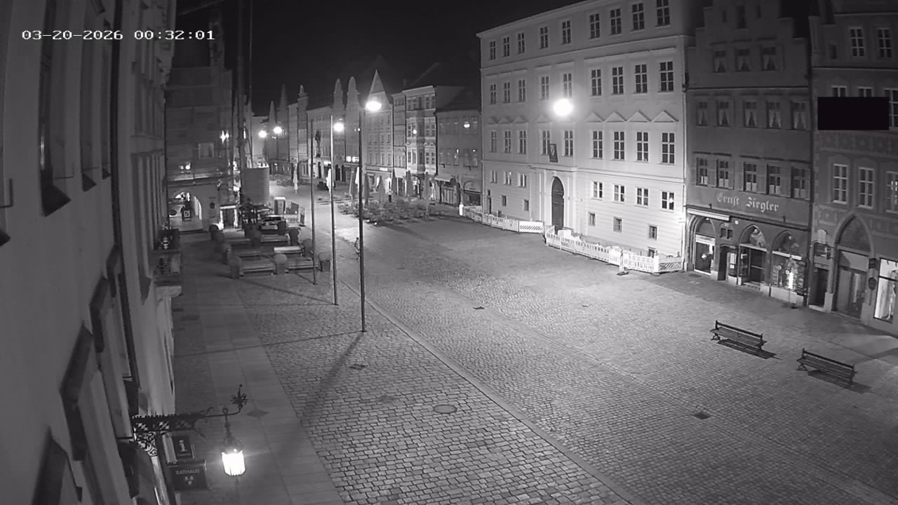 Archiv Foto Webcam Landshut: Blick vom Rathaus auf die Residenz