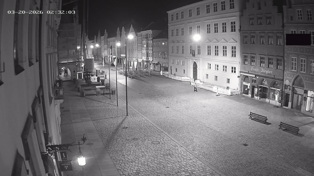 Archiv Foto Webcam Landshut: Blick vom Rathaus auf die Residenz