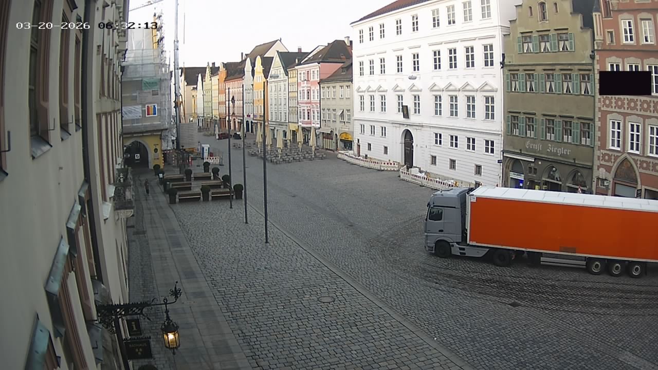 Archiv Foto Webcam Landshut: Blick vom Rathaus auf die Residenz