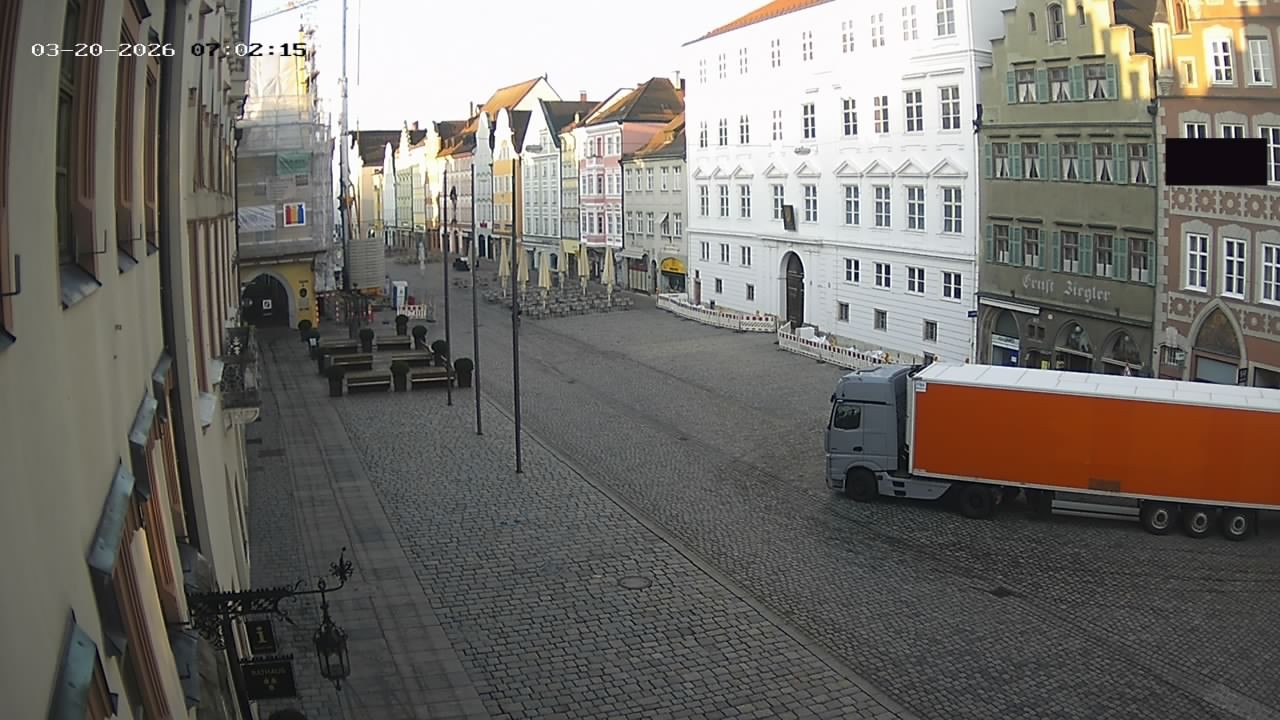 Archiv Foto Webcam Landshut: Blick vom Rathaus auf die Residenz