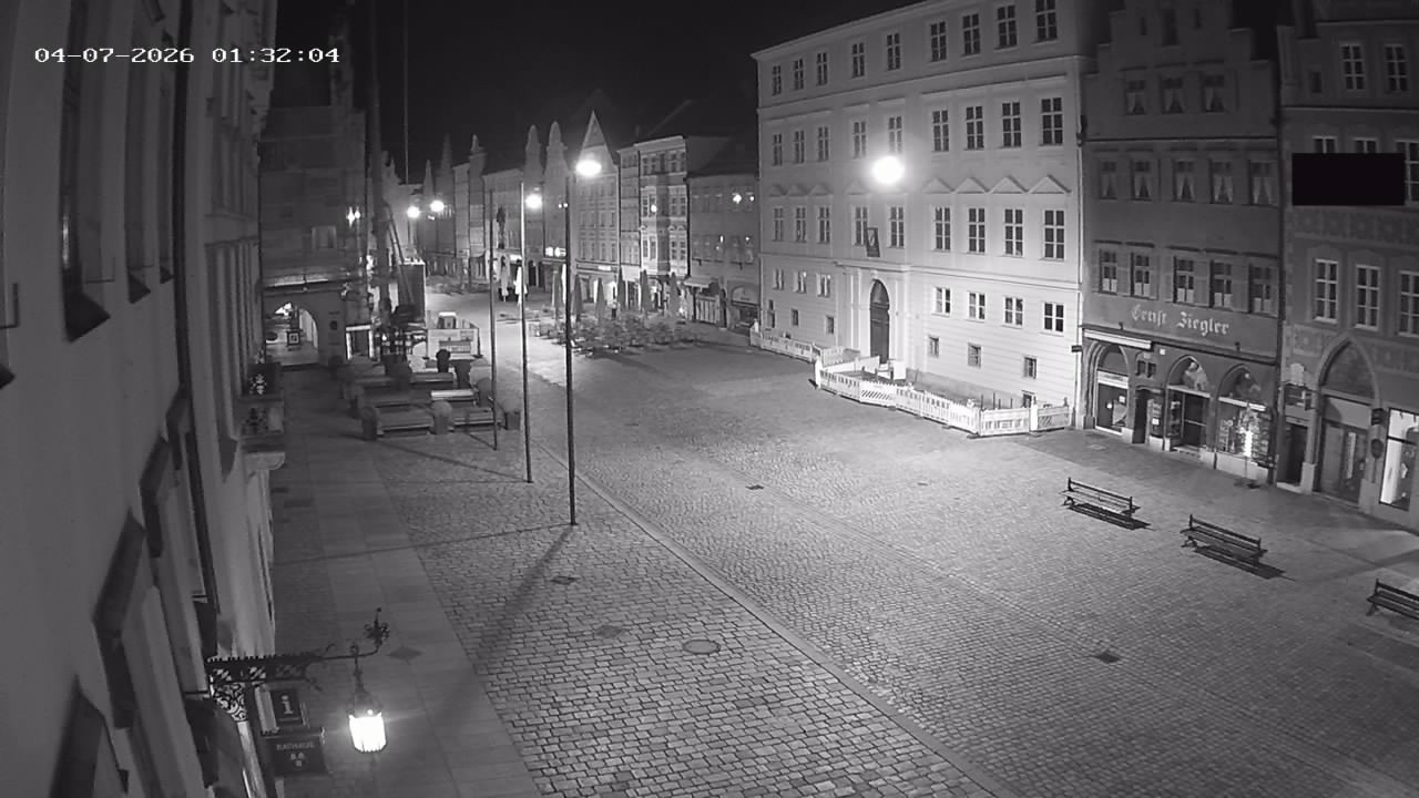 Archiv Foto Webcam Landshut: Blick vom Rathaus auf die Residenz