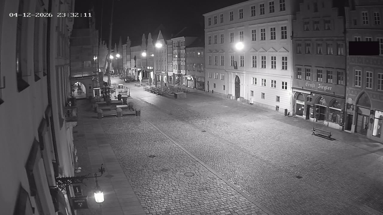 Archiv Foto Webcam Landshut: Blick vom Rathaus auf die Residenz
