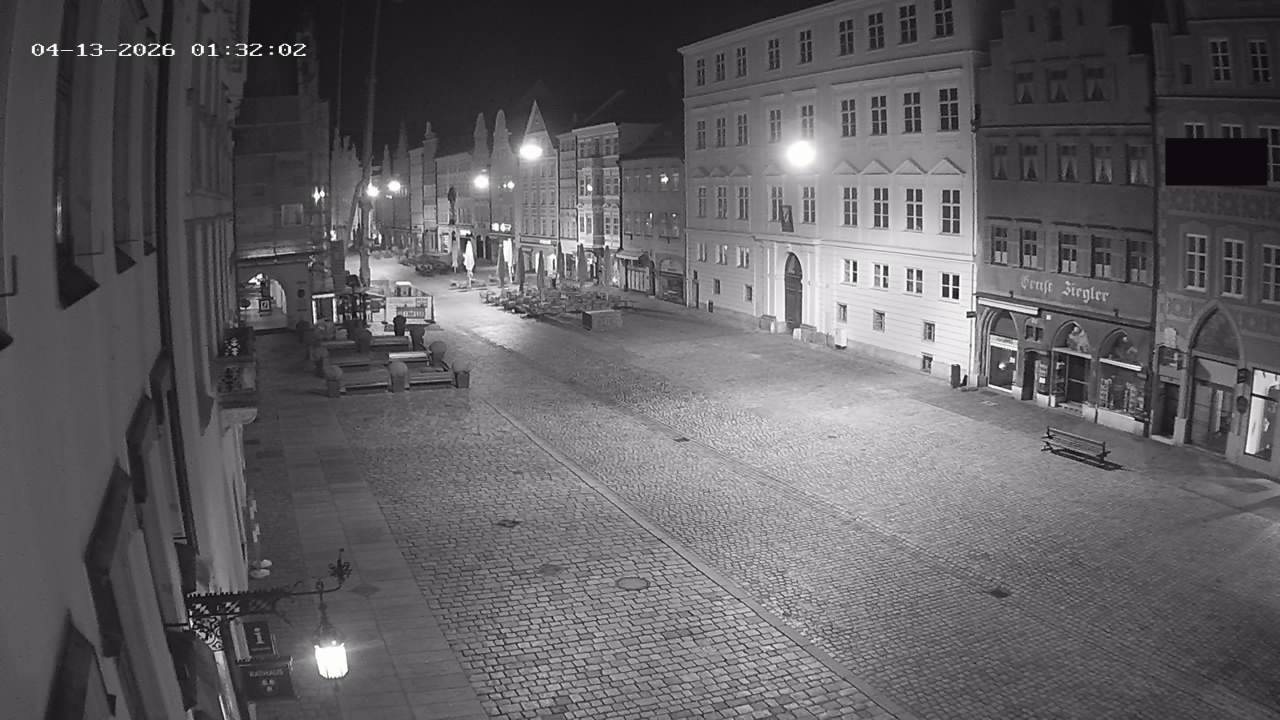 Archiv Foto Webcam Landshut: Blick vom Rathaus auf die Residenz