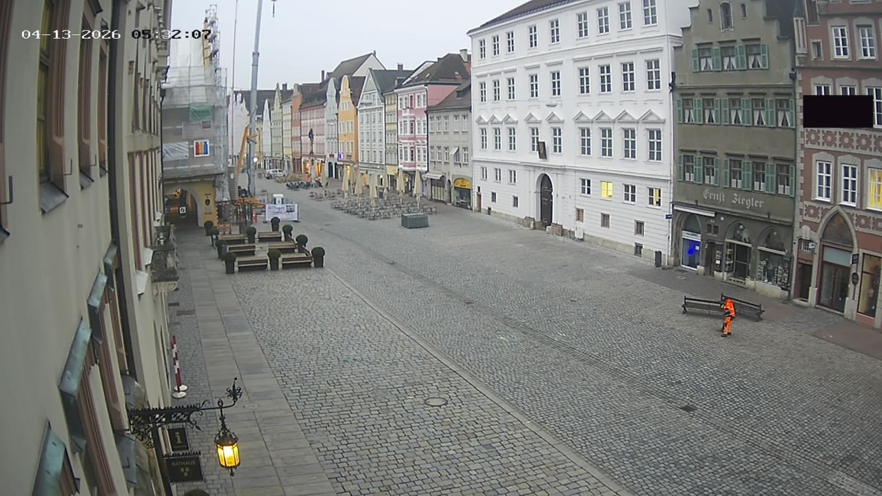 Archiv Foto Webcam Landshut: Blick vom Rathaus auf die Residenz