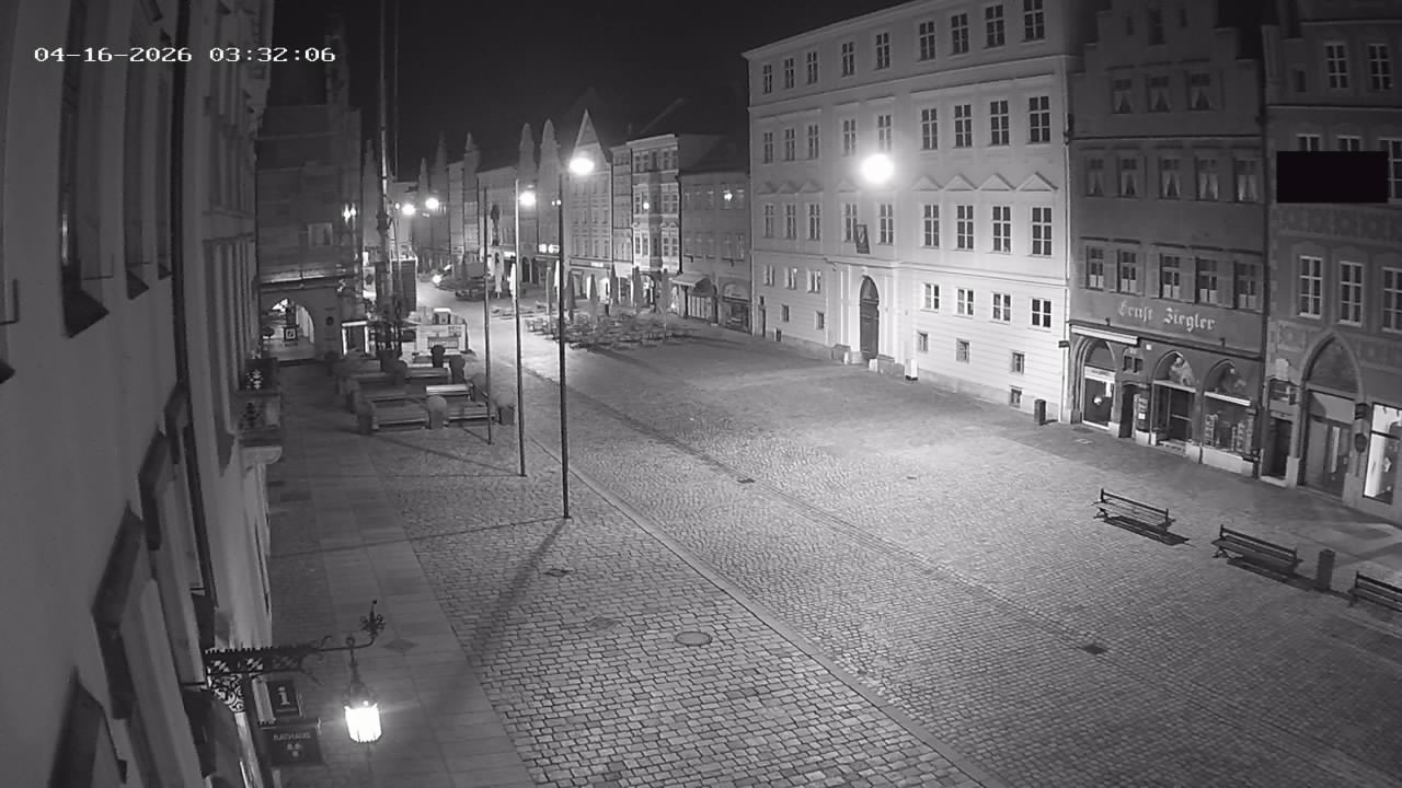 Archiv Foto Webcam Landshut: Blick vom Rathaus auf die Residenz