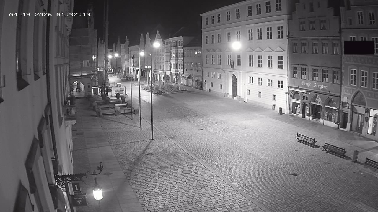 Archiv Foto Webcam Landshut: Blick vom Rathaus auf die Residenz