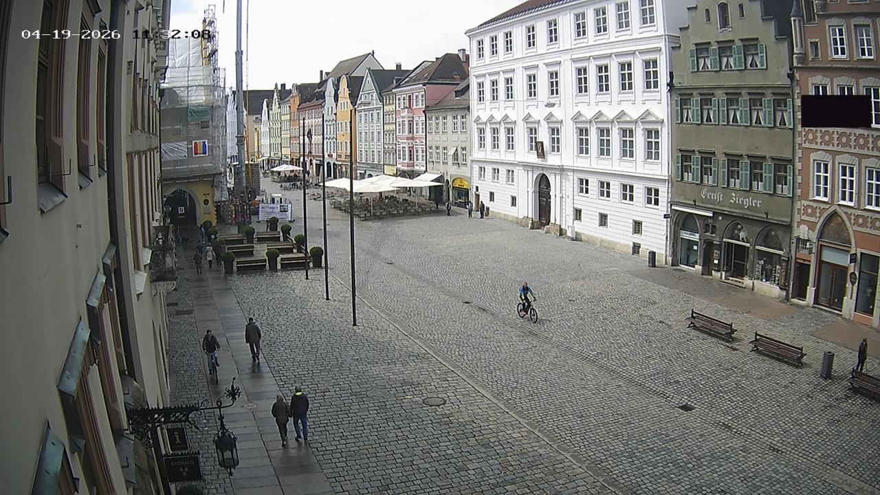 Archiv Foto Webcam Landshut: Blick vom Rathaus auf die Residenz