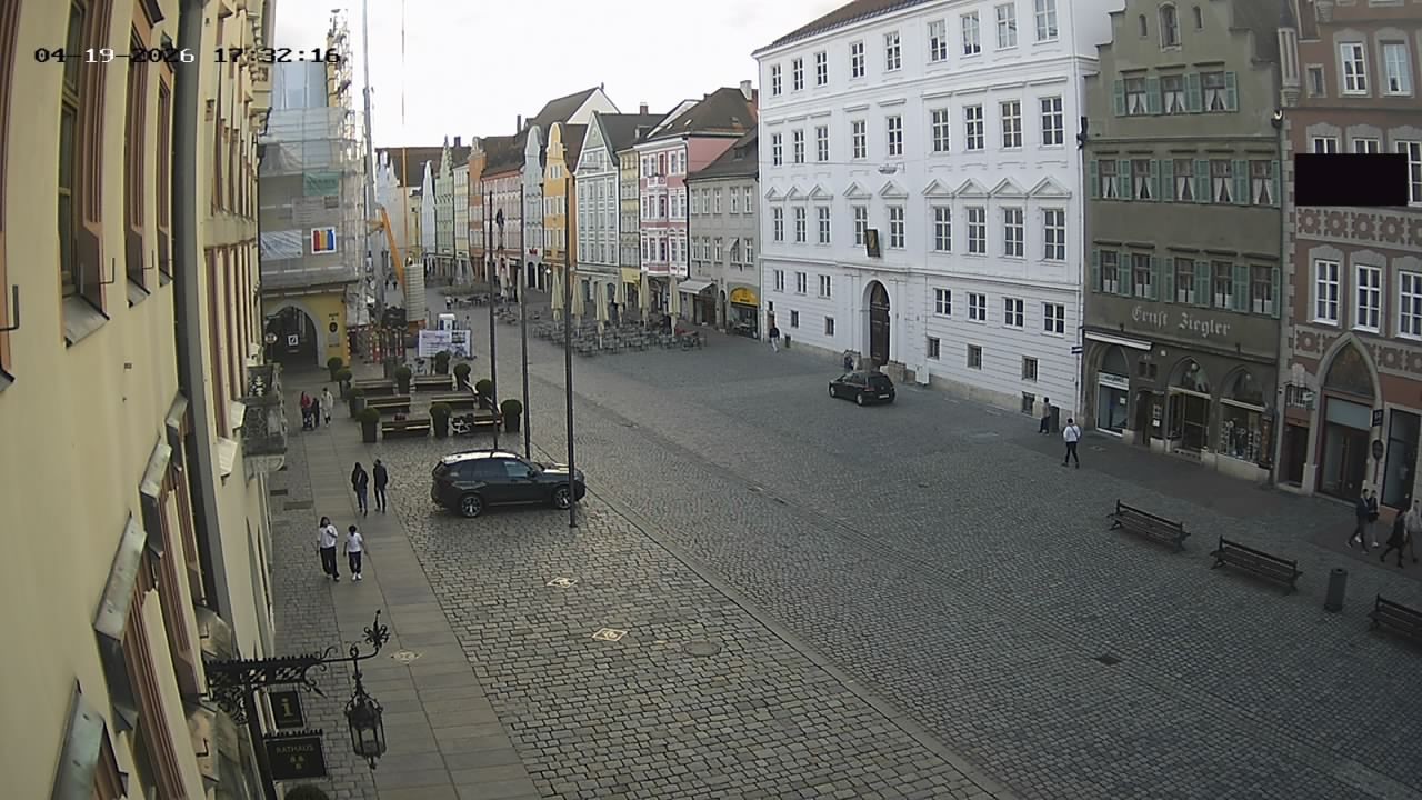 Archiv Foto Webcam Landshut: Blick vom Rathaus auf die Residenz