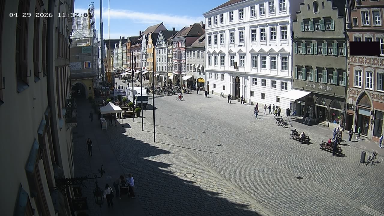 Archiv Foto Webcam Landshut: Blick vom Rathaus auf die Residenz