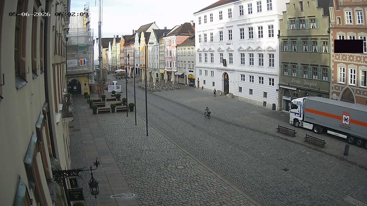 Archiv Foto Webcam Landshut: Blick vom Rathaus auf die Residenz