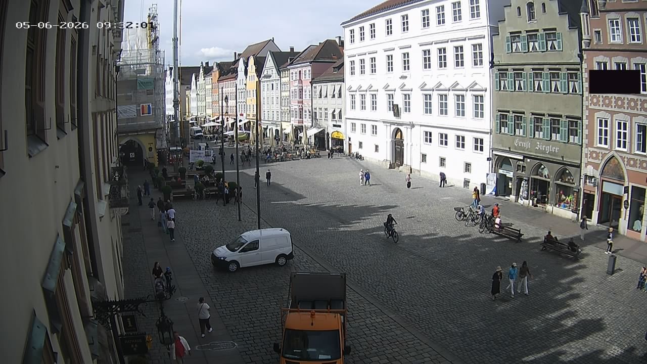 Archiv Foto Webcam Landshut: Blick vom Rathaus auf die Residenz
