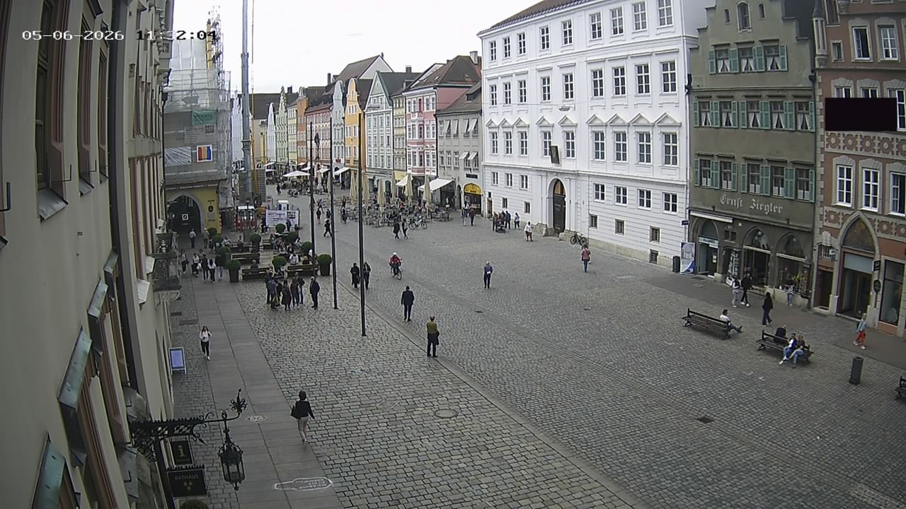 Archiv Foto Webcam Landshut: Blick vom Rathaus auf die Residenz