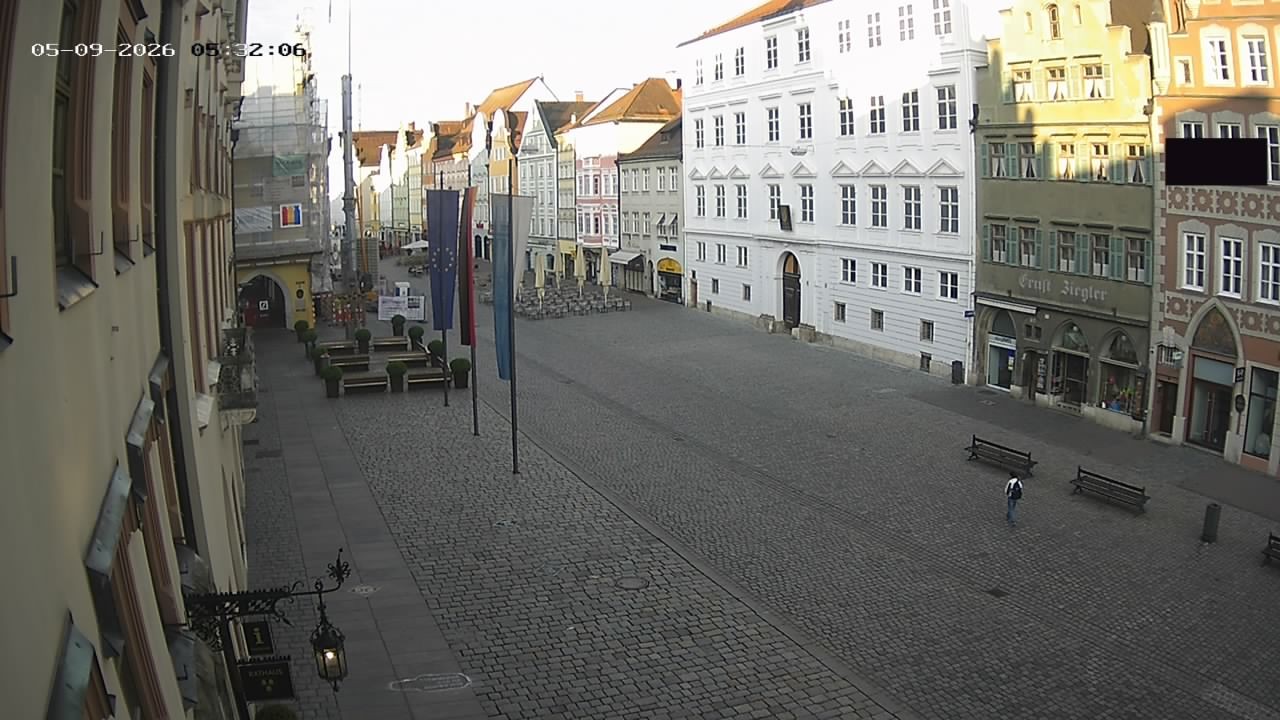 Archiv Foto Webcam Landshut: Blick vom Rathaus auf die Residenz