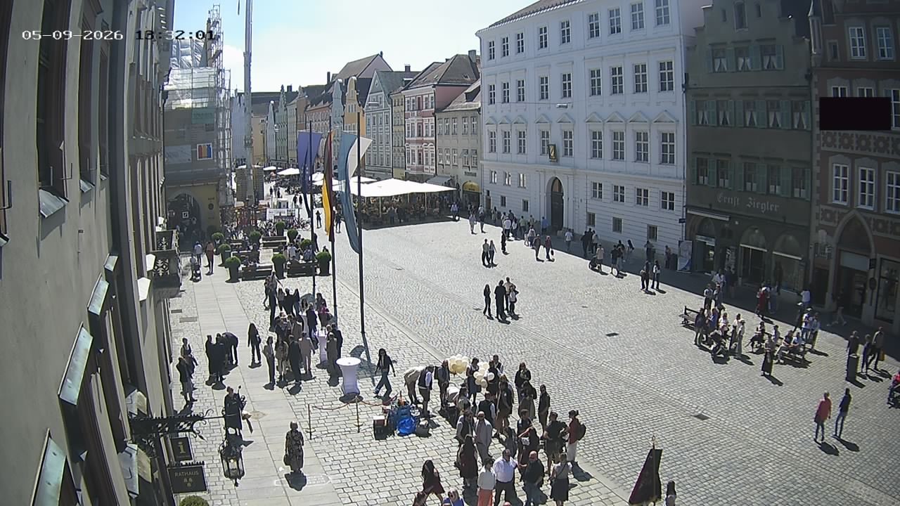 Archiv Foto Webcam Landshut: Blick vom Rathaus auf die Residenz