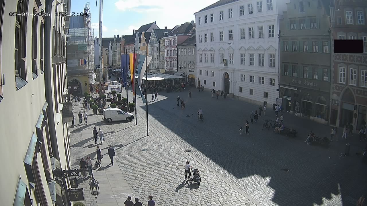 Archiv Foto Webcam Landshut: Blick vom Rathaus auf die Residenz