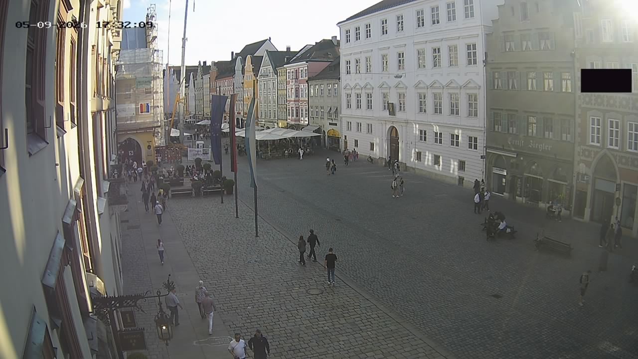 Archiv Foto Webcam Landshut: Blick vom Rathaus auf die Residenz
