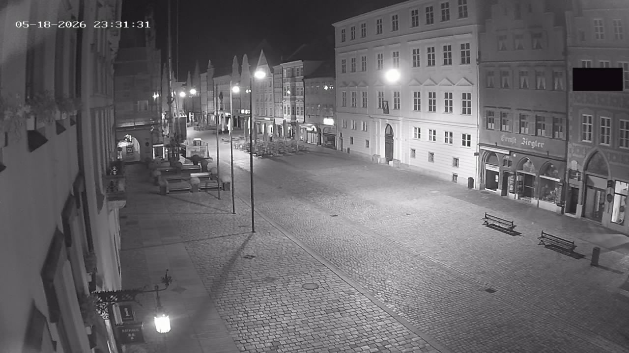 Archiv Foto Webcam Landshut: Blick vom Rathaus auf die Residenz