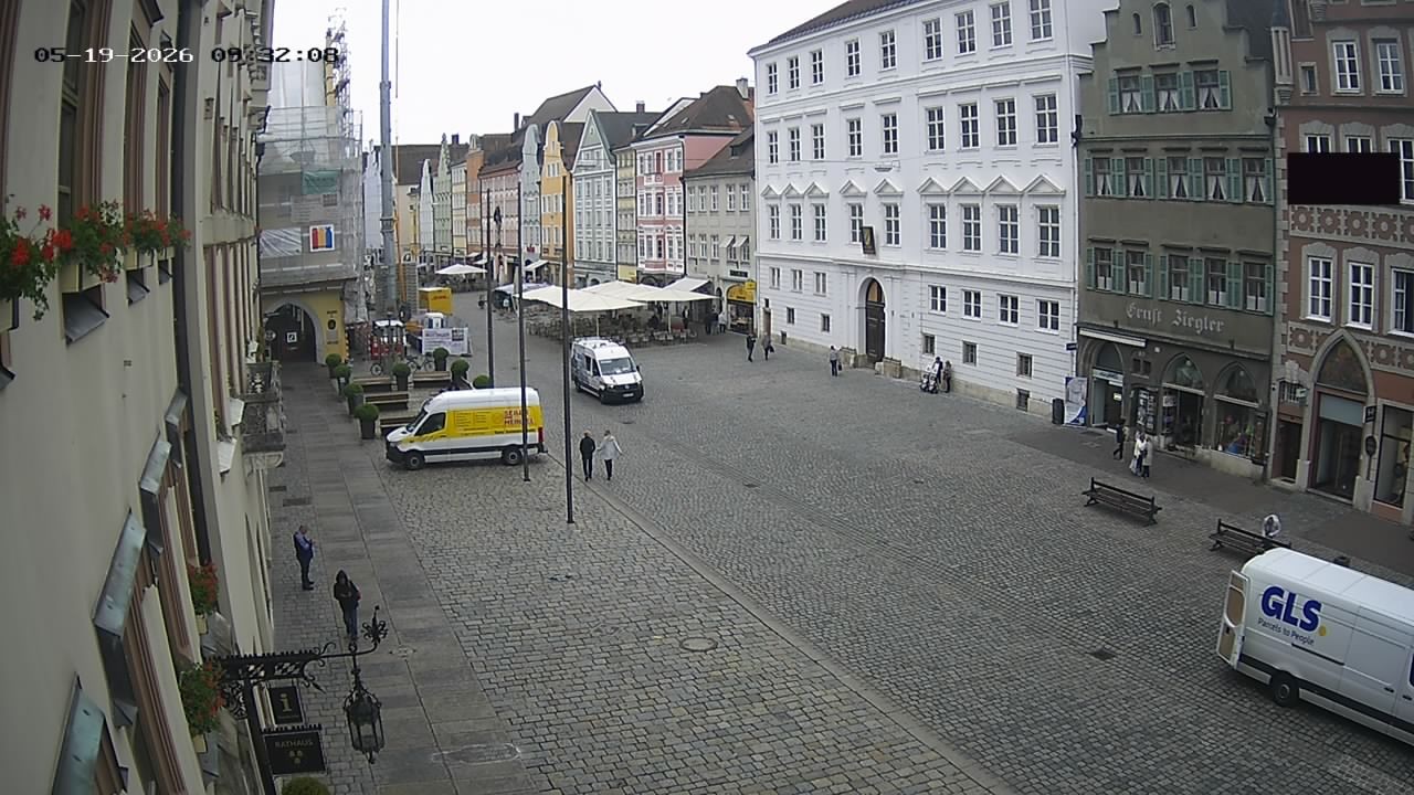 Archiv Foto Webcam Landshut: Blick vom Rathaus auf die Residenz