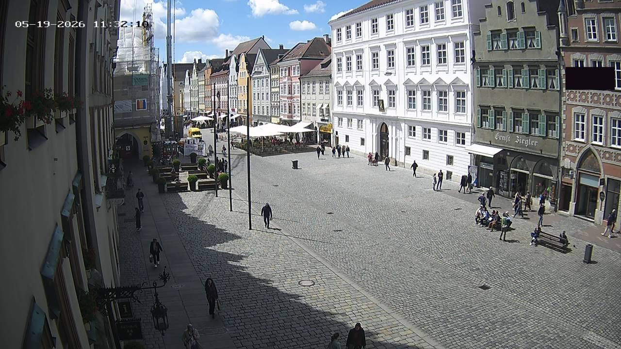 Archiv Foto Webcam Landshut: Blick vom Rathaus auf die Residenz
