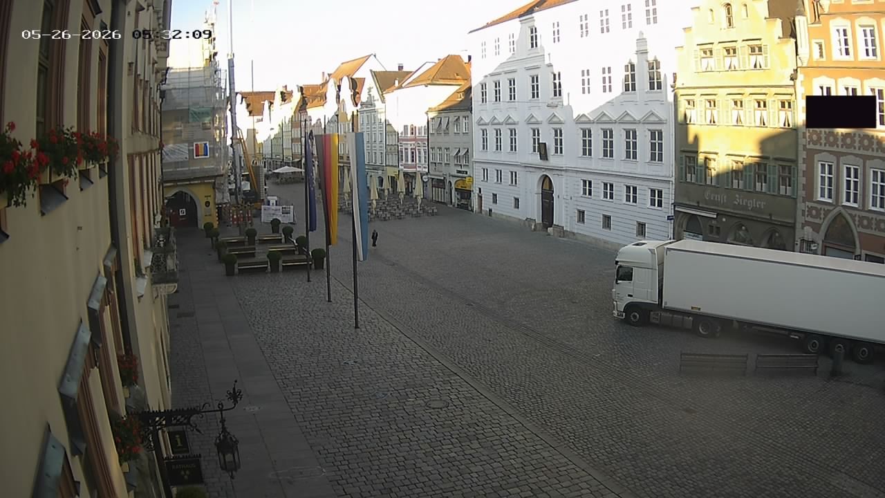 Archiv Foto Webcam Landshut: Blick vom Rathaus auf die Residenz