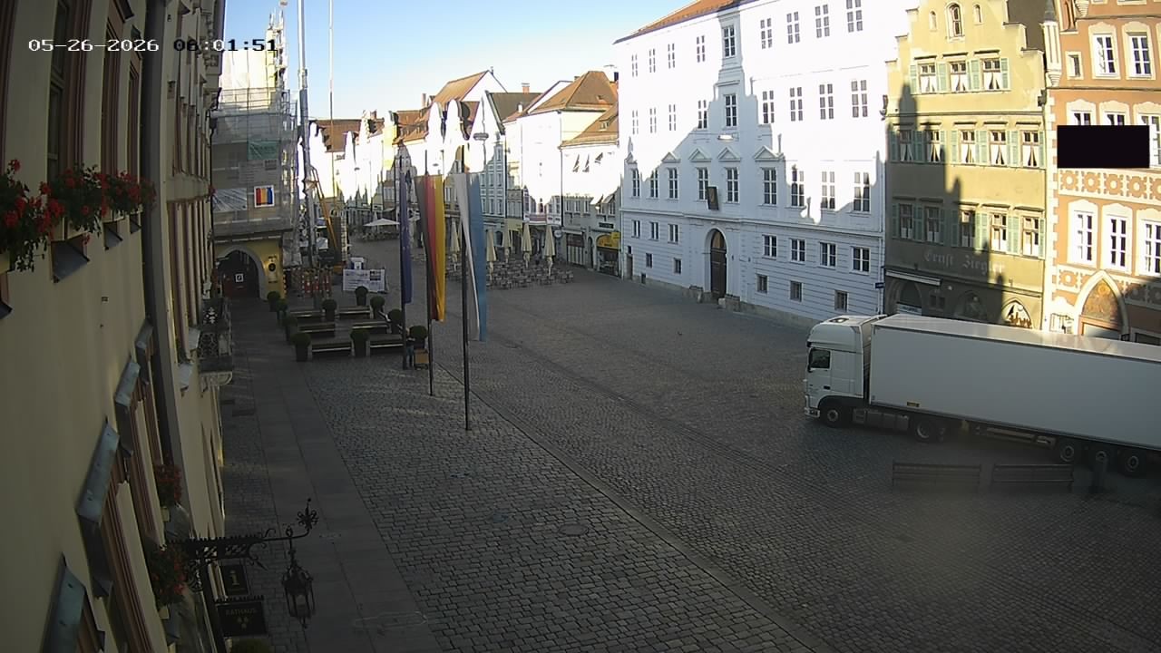Archiv Foto Webcam Landshut: Blick vom Rathaus auf die Residenz