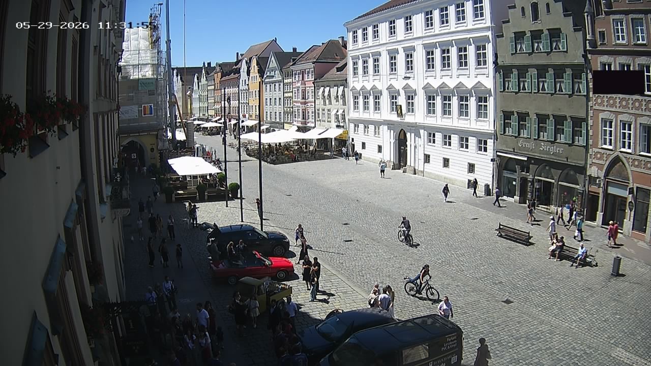 Archiv Foto Webcam Landshut: Blick vom Rathaus auf die Residenz