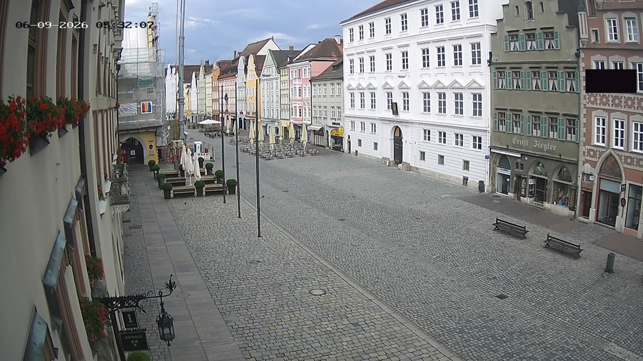 Archiv Foto Webcam Landshut: Blick vom Rathaus auf die Residenz
