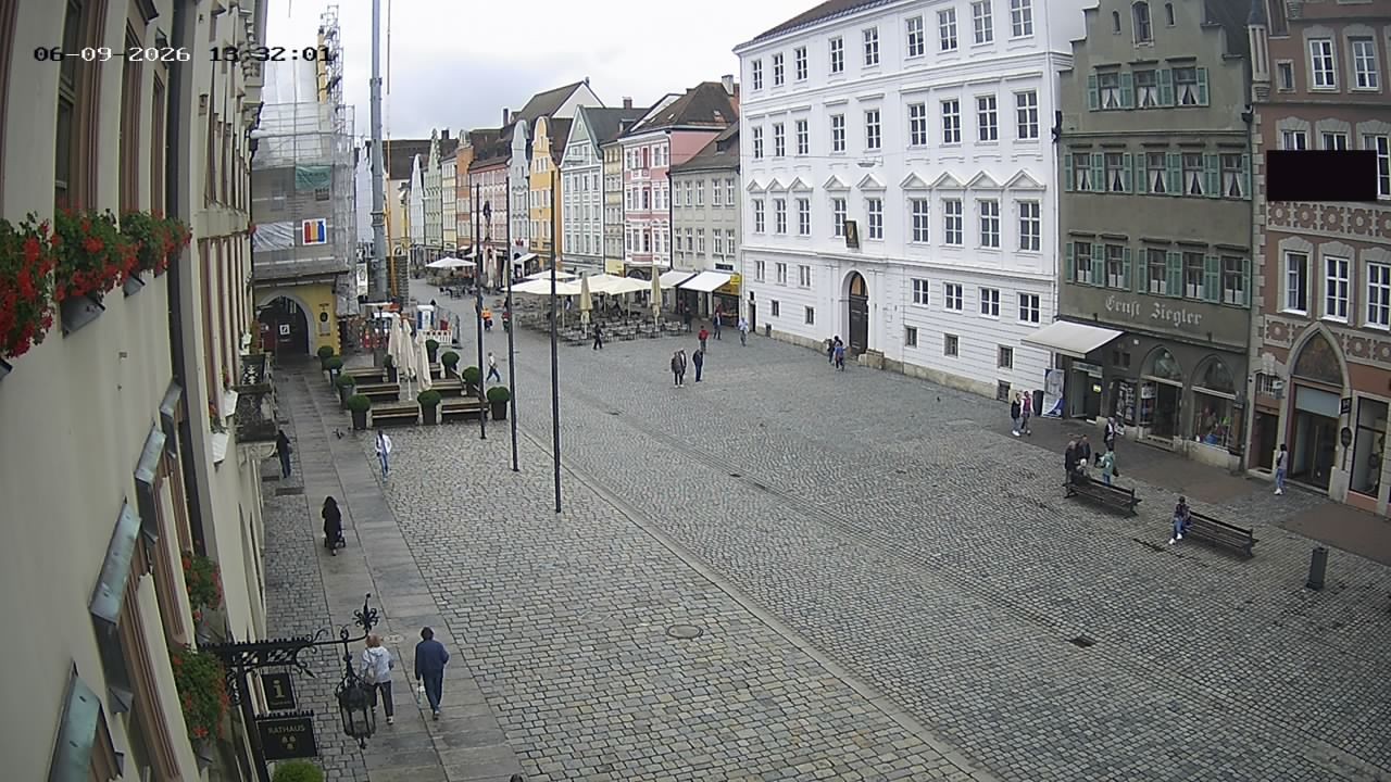 Archiv Foto Webcam Landshut: Blick vom Rathaus auf die Residenz