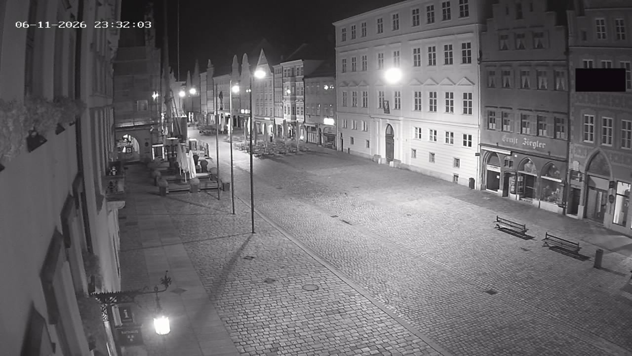 Archiv Foto Webcam Landshut: Blick vom Rathaus auf die Residenz