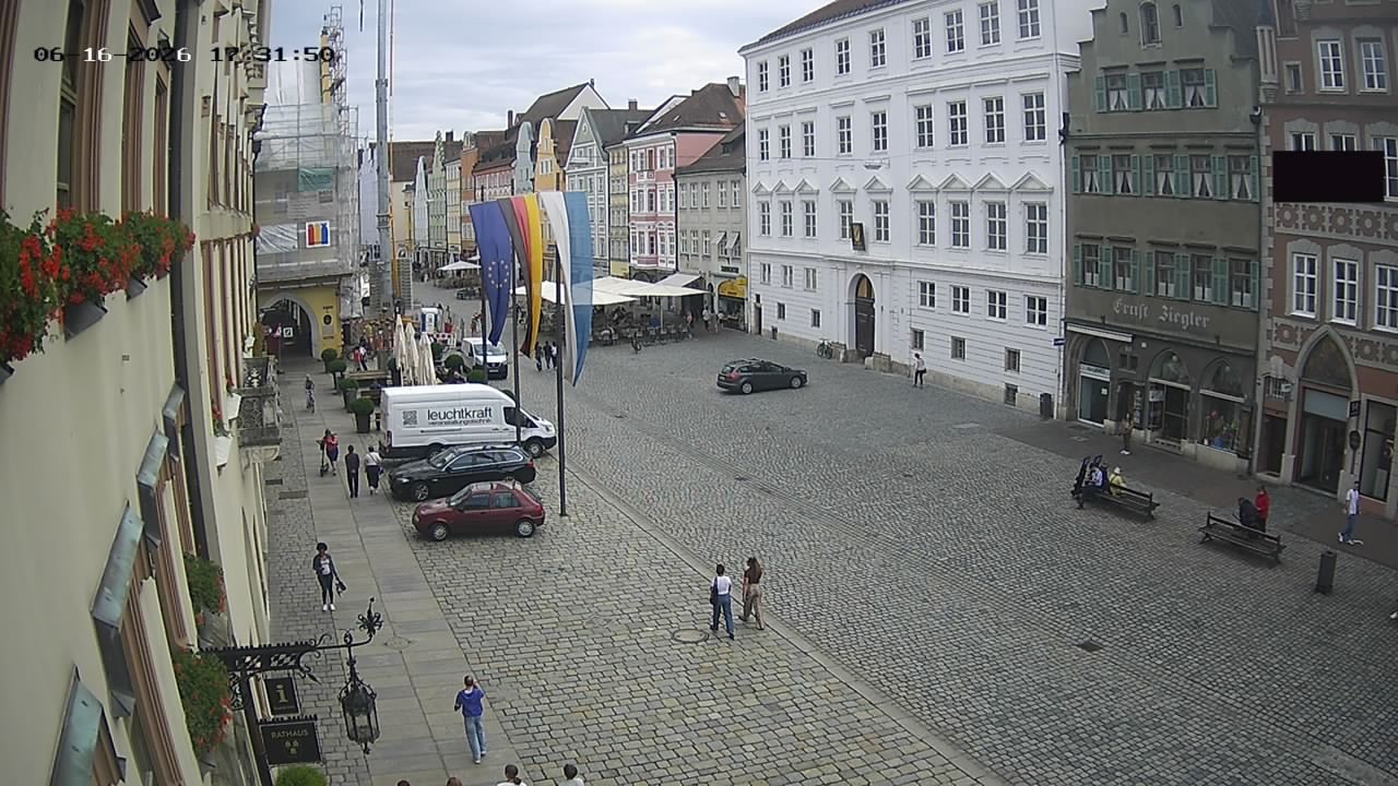 Archiv Foto Webcam Landshut: Blick vom Rathaus auf die Residenz
