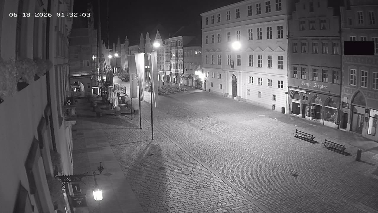 Archiv Foto Webcam Landshut: Blick vom Rathaus auf die Residenz