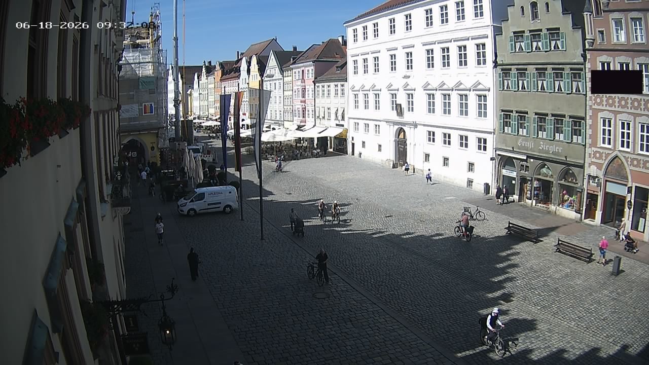 Archiv Foto Webcam Landshut: Blick vom Rathaus auf die Residenz
