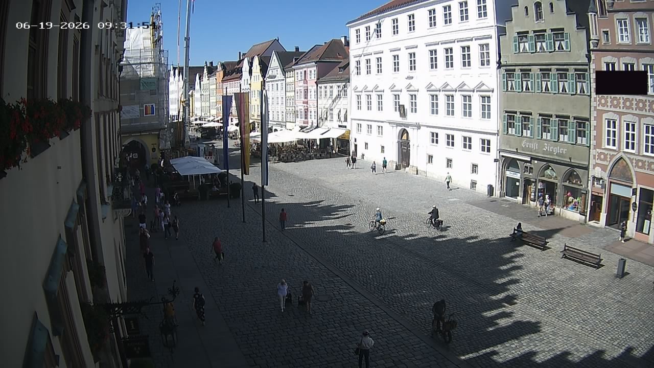 Archiv Foto Webcam Landshut: Blick vom Rathaus auf die Residenz