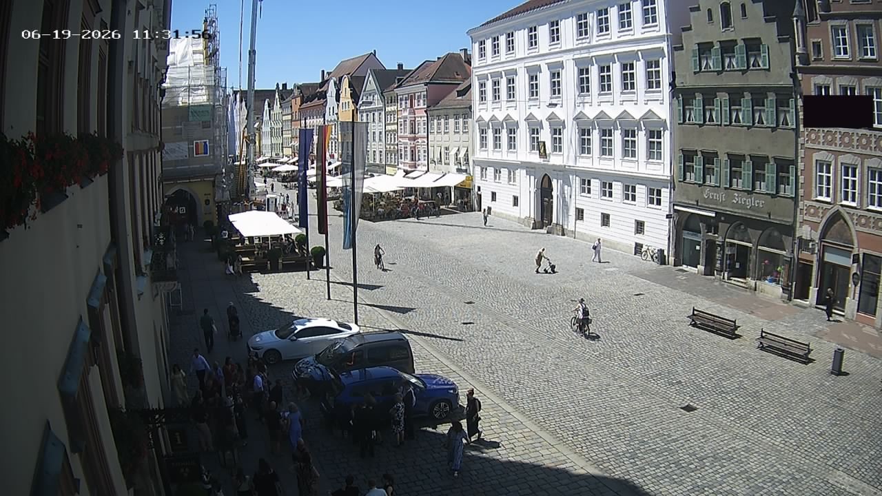 Archiv Foto Webcam Landshut: Blick vom Rathaus auf die Residenz