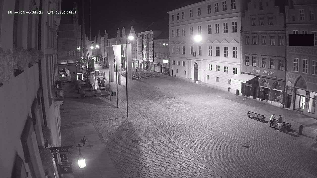 Archiv Foto Webcam Landshut: Blick vom Rathaus auf die Residenz